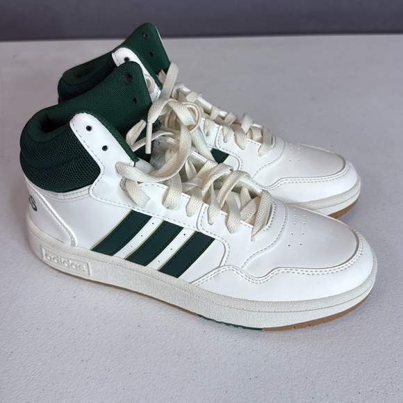 adidas Unisex-Child Hoops 3.0 Mid Top Sneaker Green/White Size 4 NWT No Box - Picture 2 of 9
